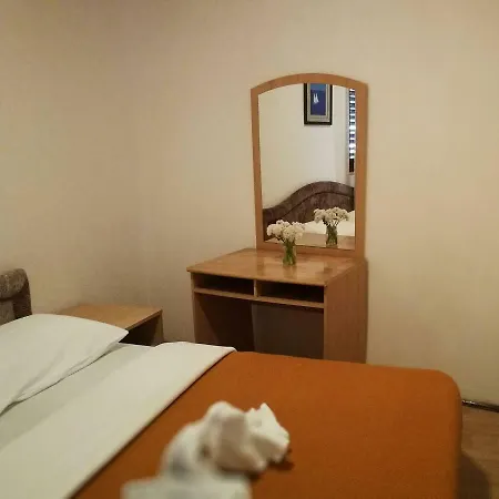 Conte De Dominis Apartman