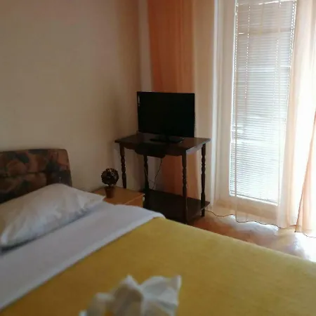 Conte De Dominis Apartman