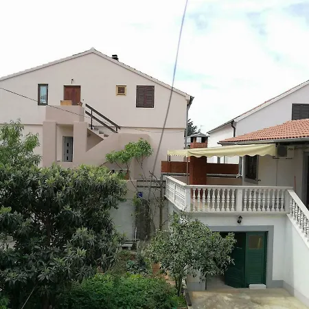 Conte De Dominis Apartman Biograd na Moru